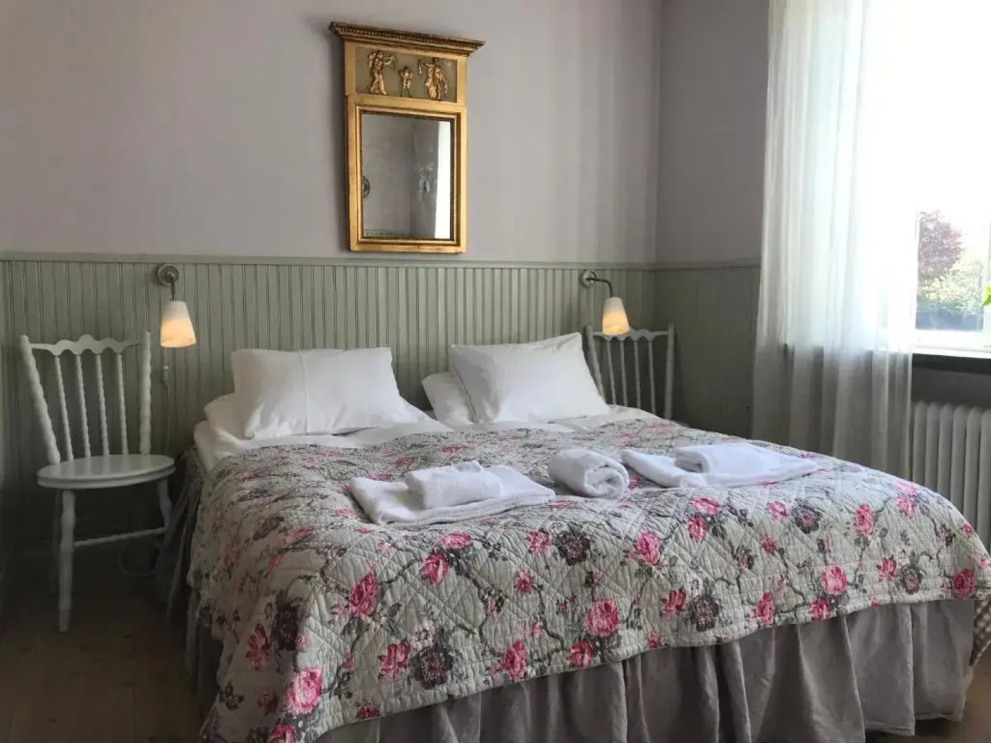 Mellby 11 Bed And Breakfast