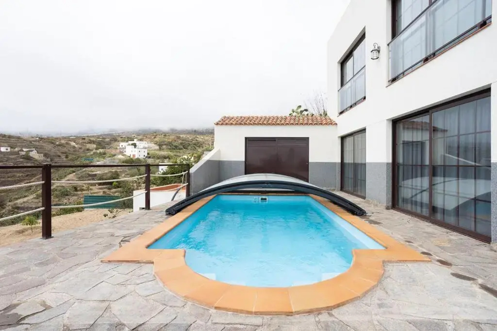 Villa Rural La Zarza by Sunkeyrents