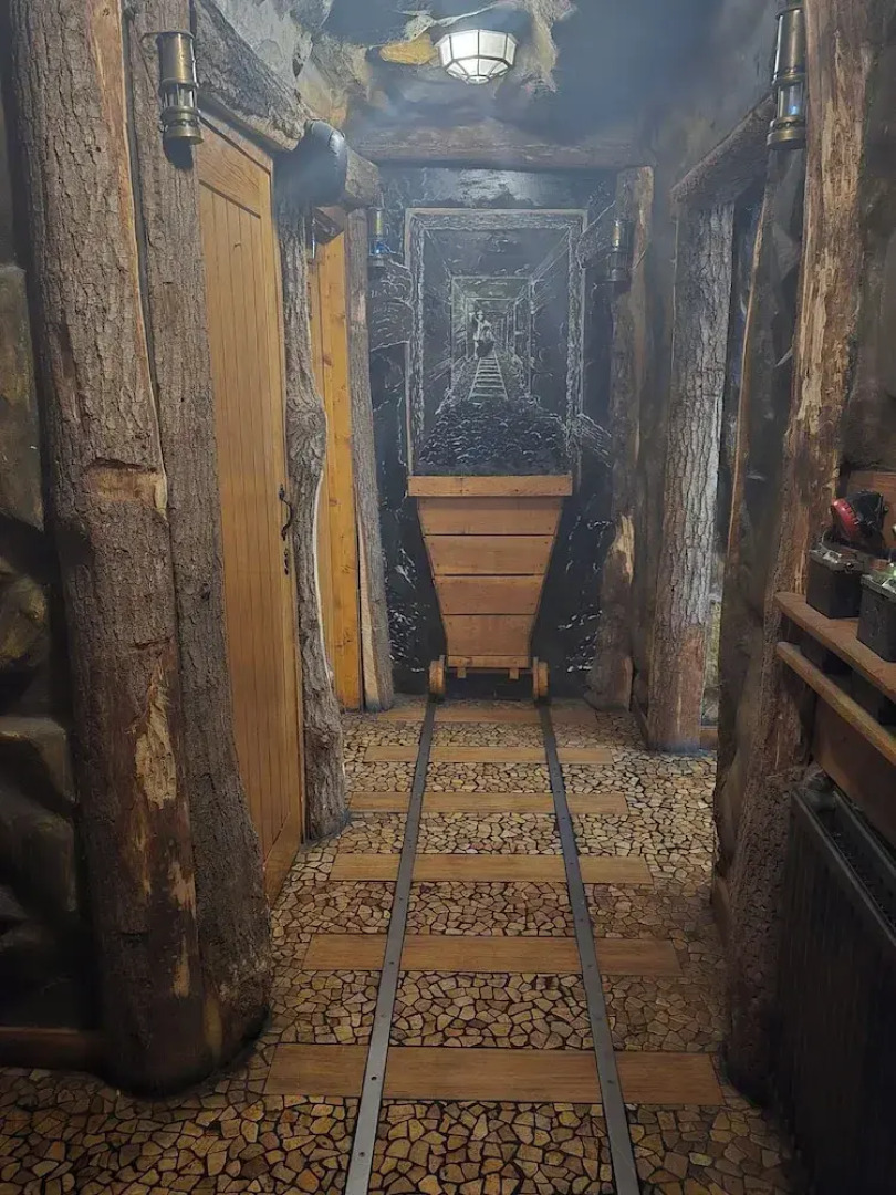 The Little Crown Inn