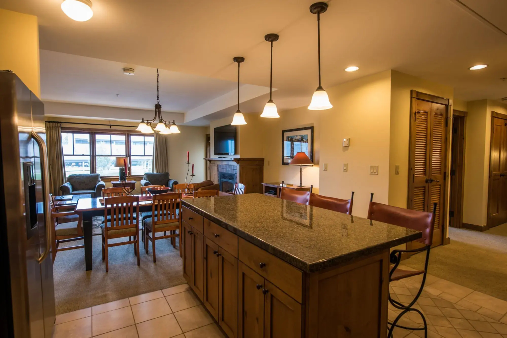 Lodge at Mountaineer Square