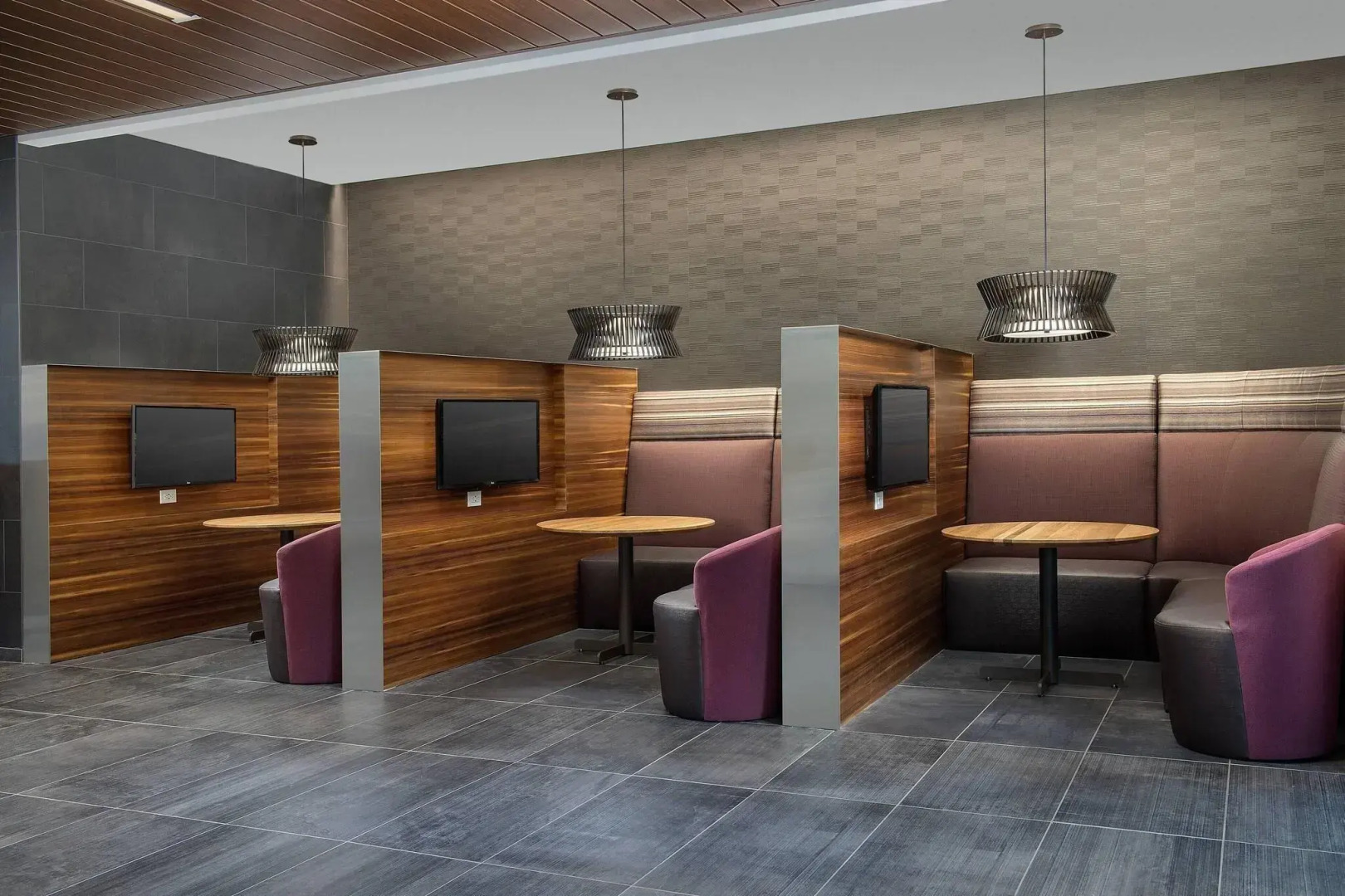 Courtyard by Marriott Portland East
