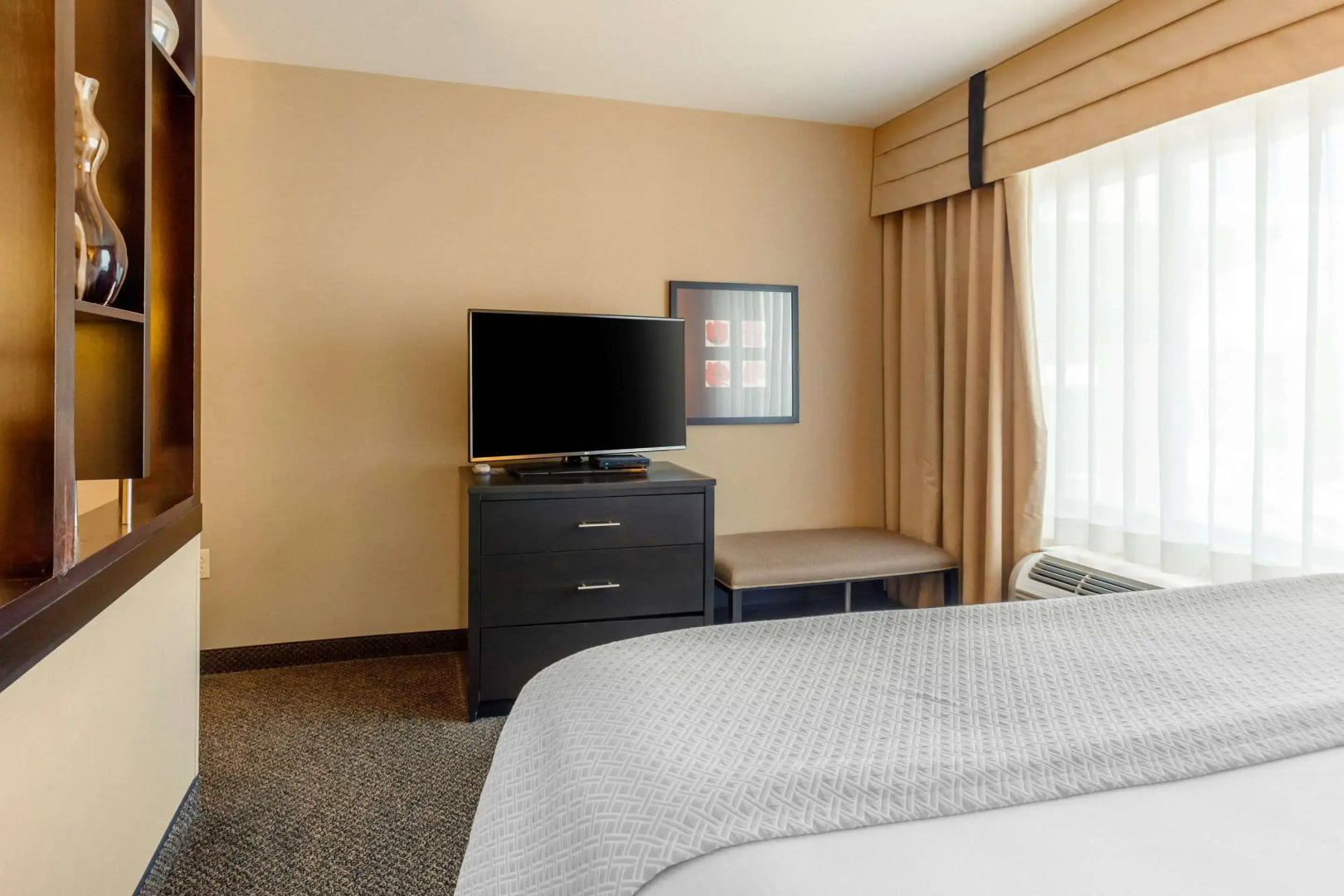 Cambria Suites Fort Collins