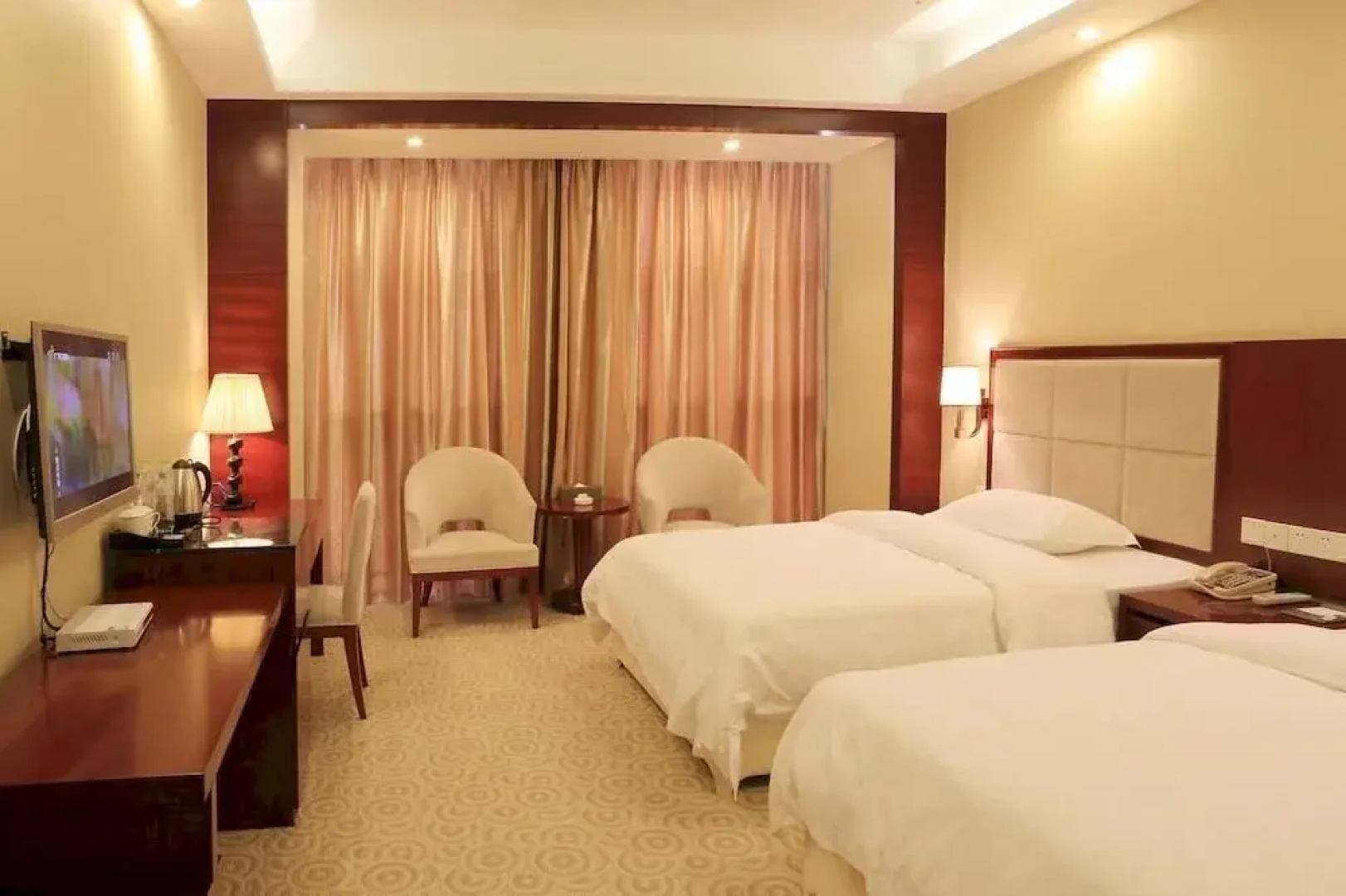 Chongzuo Tianhu Hotel