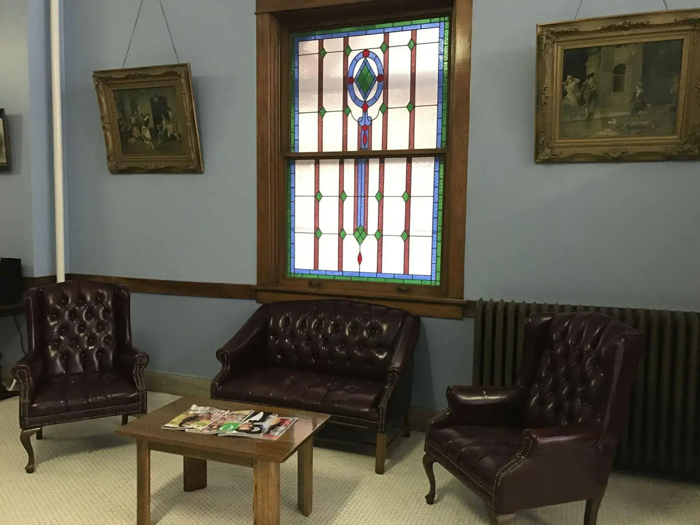 Gardner Hotel & Hostel