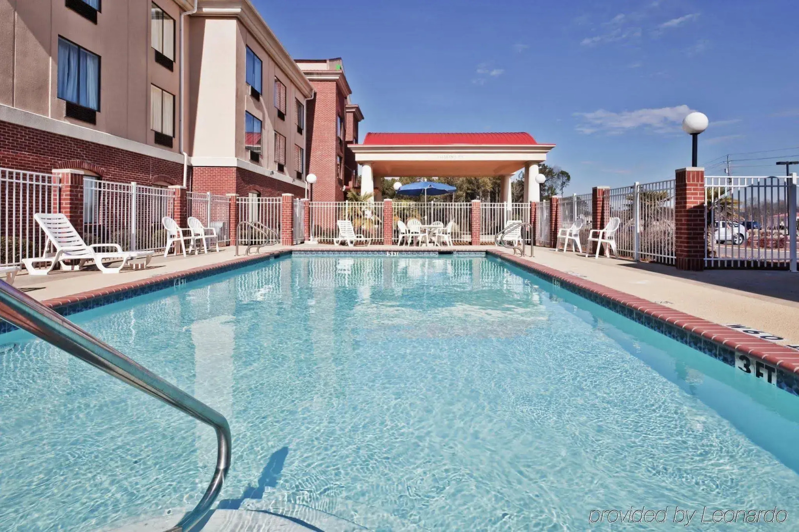 Holiday Inn Express & Suites Forest by IHG