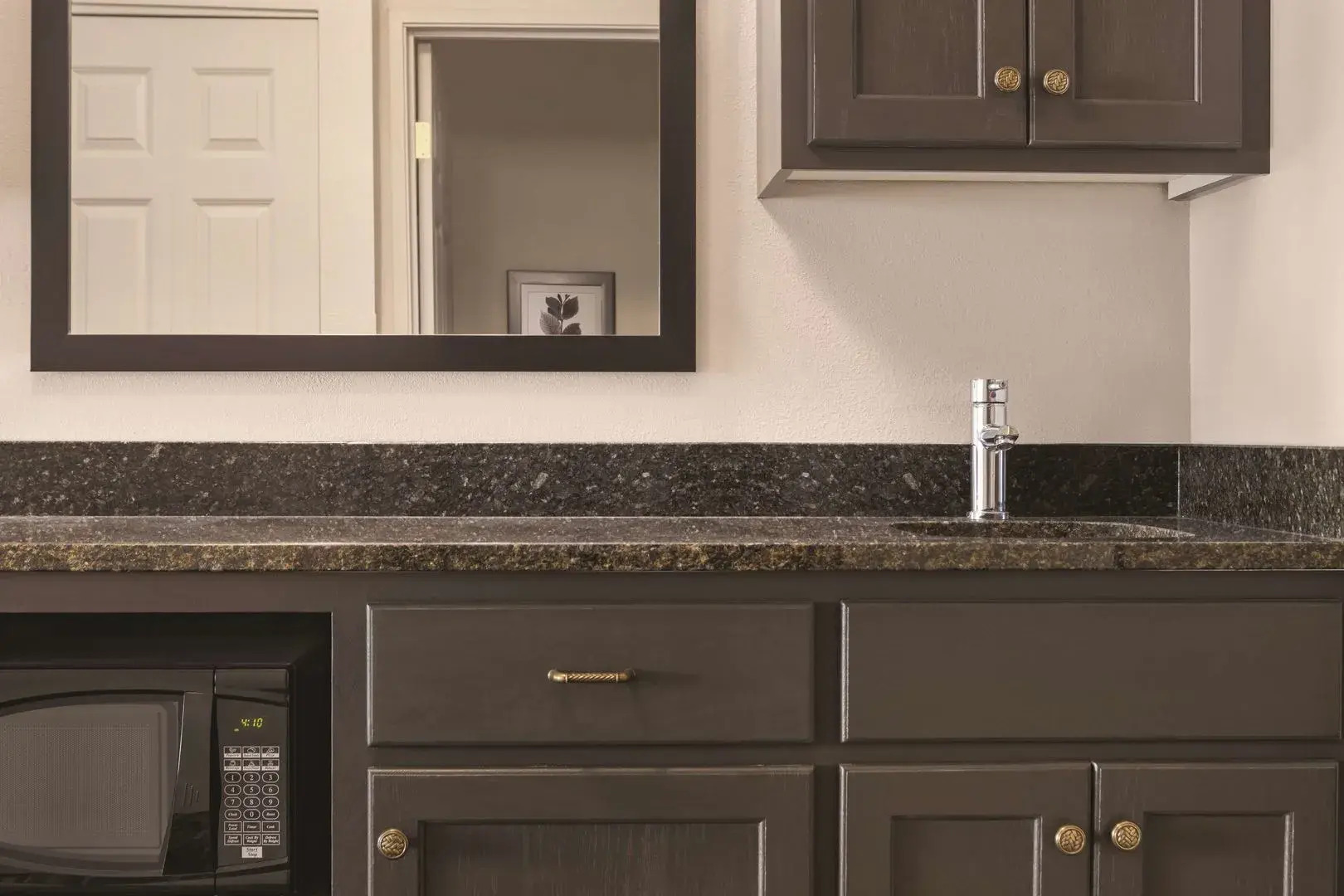 Country Inn & Suites by Radisson, St. Cloud East, MN