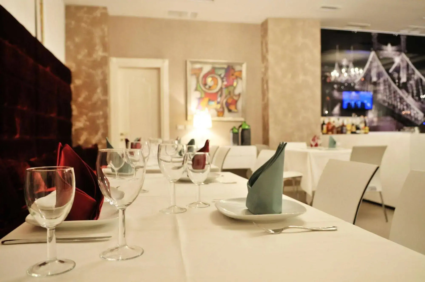 Golden City Hotel, Tirana