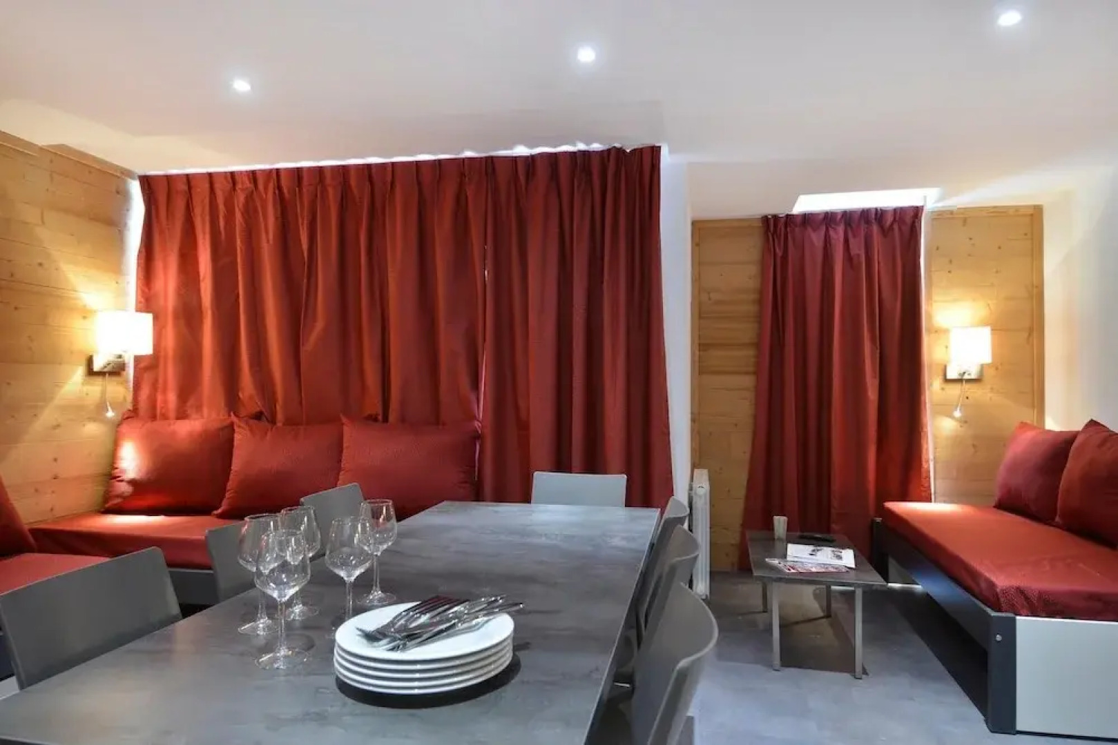 Residence Saintjacques Three-roomed Apartment for 7 People in the Resort Center S716