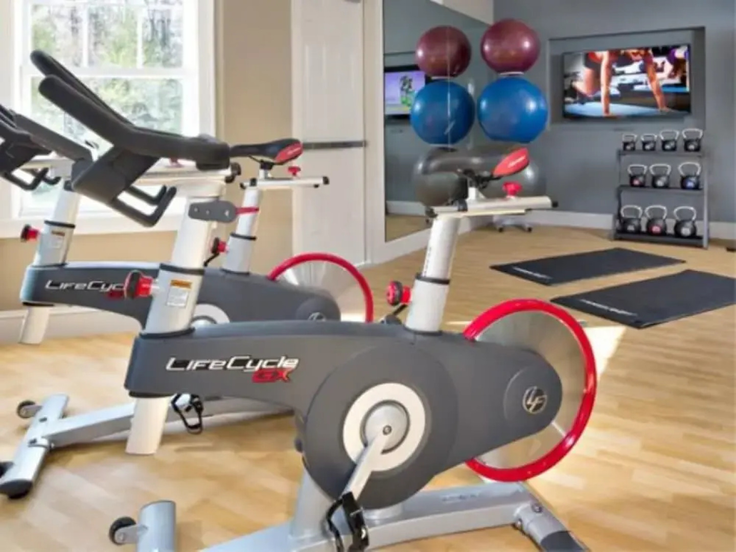 Global Luxury Suites at Waltham