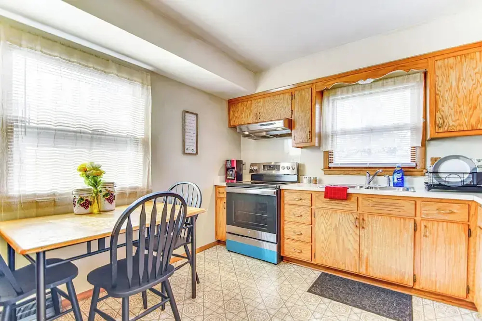 Milwaukee Home w/ Fire Pit ~ 8 Mi to Lake Michigan