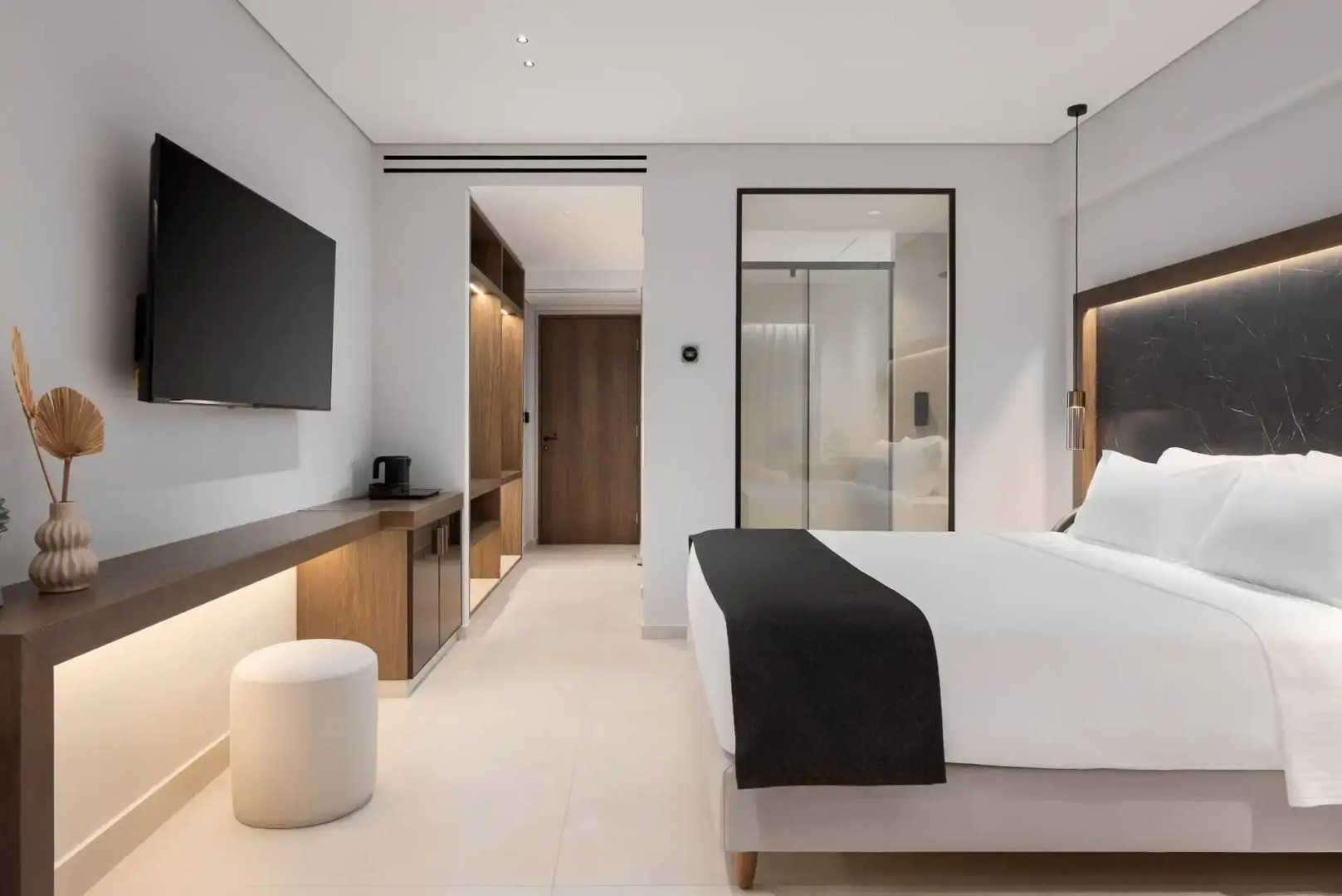 Avant Blue Boutique Hotel