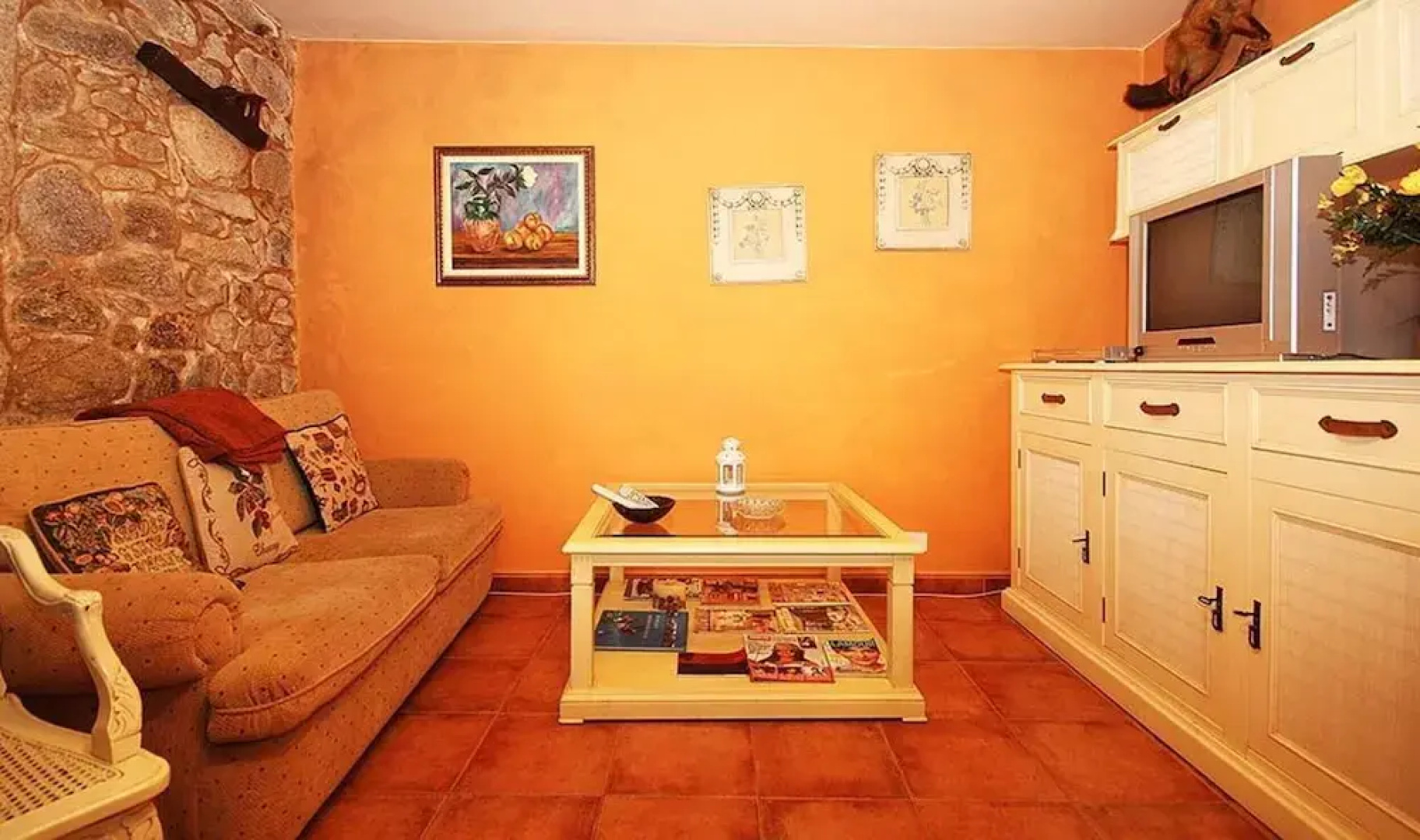 House - 3 Bedrooms - 104954
