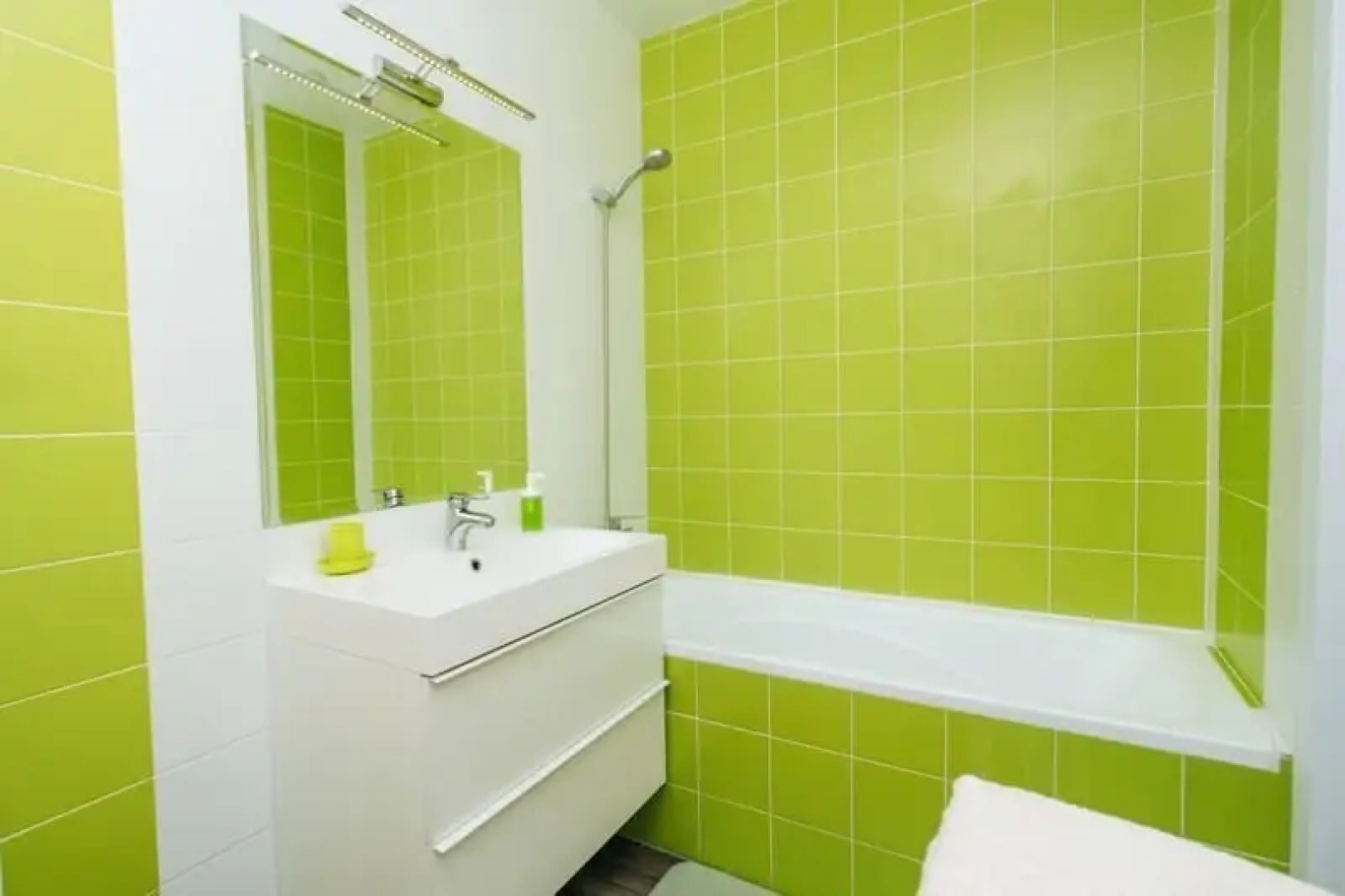 Yuzhnyij Bereg 3 Apartments