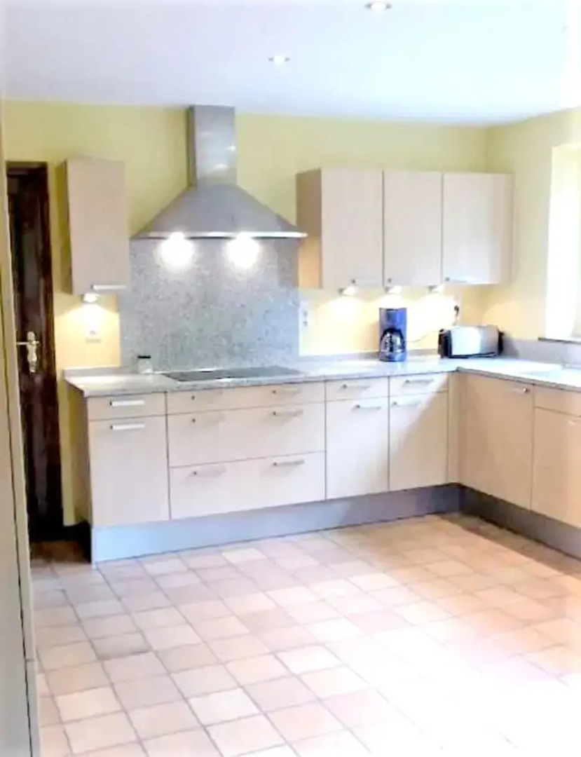 House With 5 Bedrooms in Comblain-au-pont, With Enclosed Garden and Wi