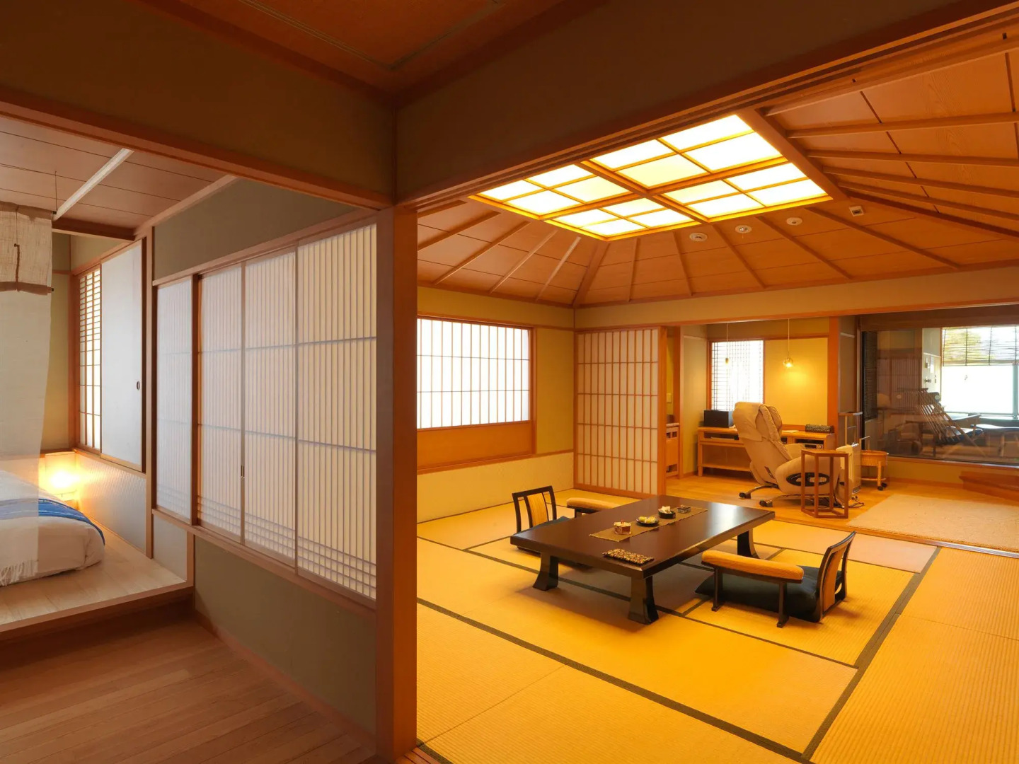 Akan Tsuruga Bessou HINANOZA