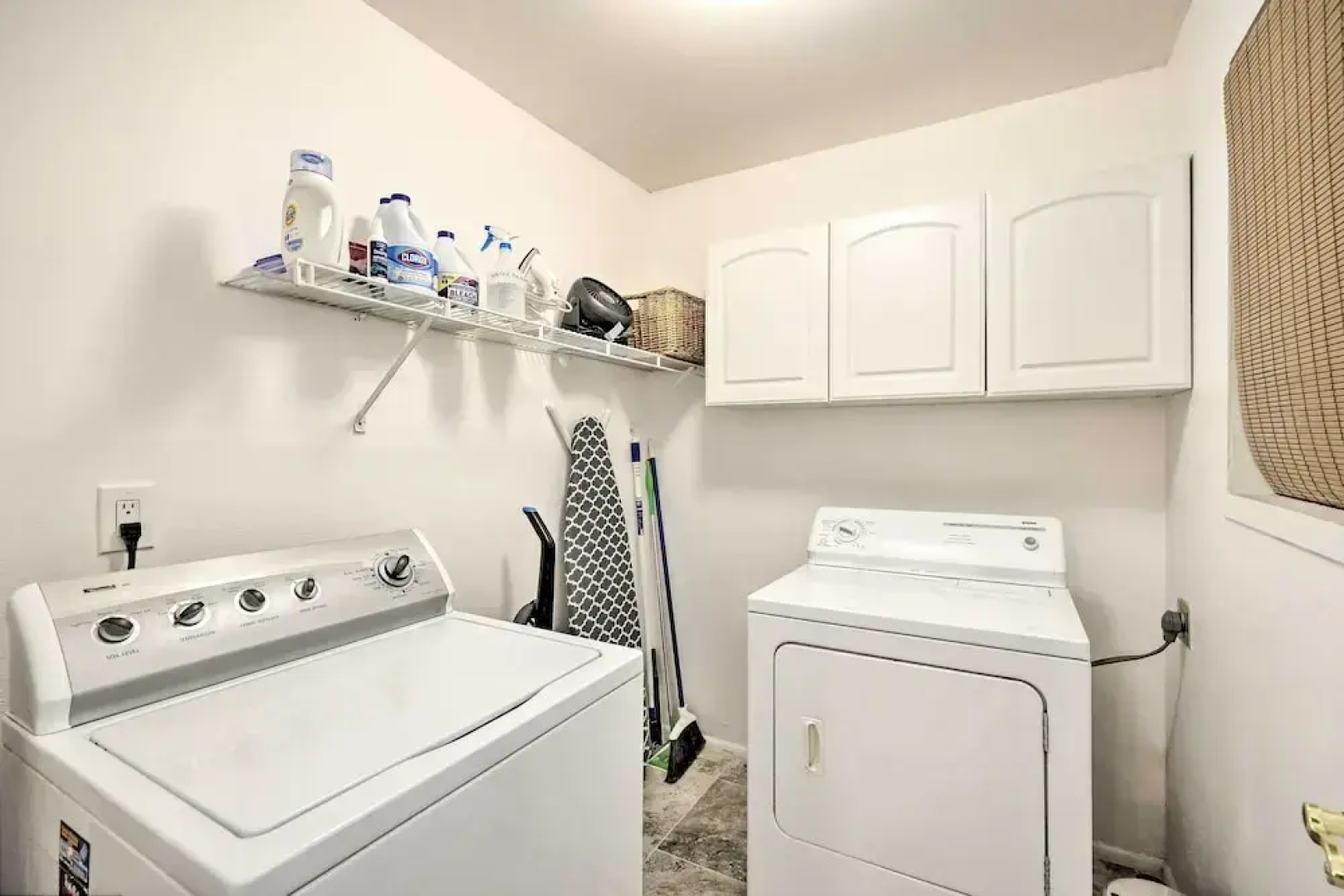 Quiet Sun City Home w/ Grill - Golf & Hike Nearby!