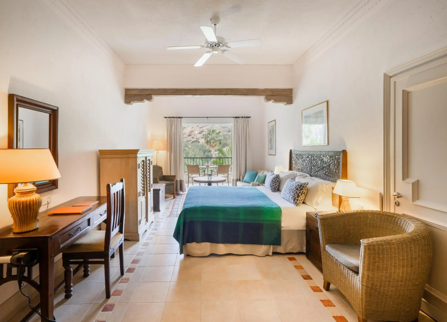 Columbia Beach Resort