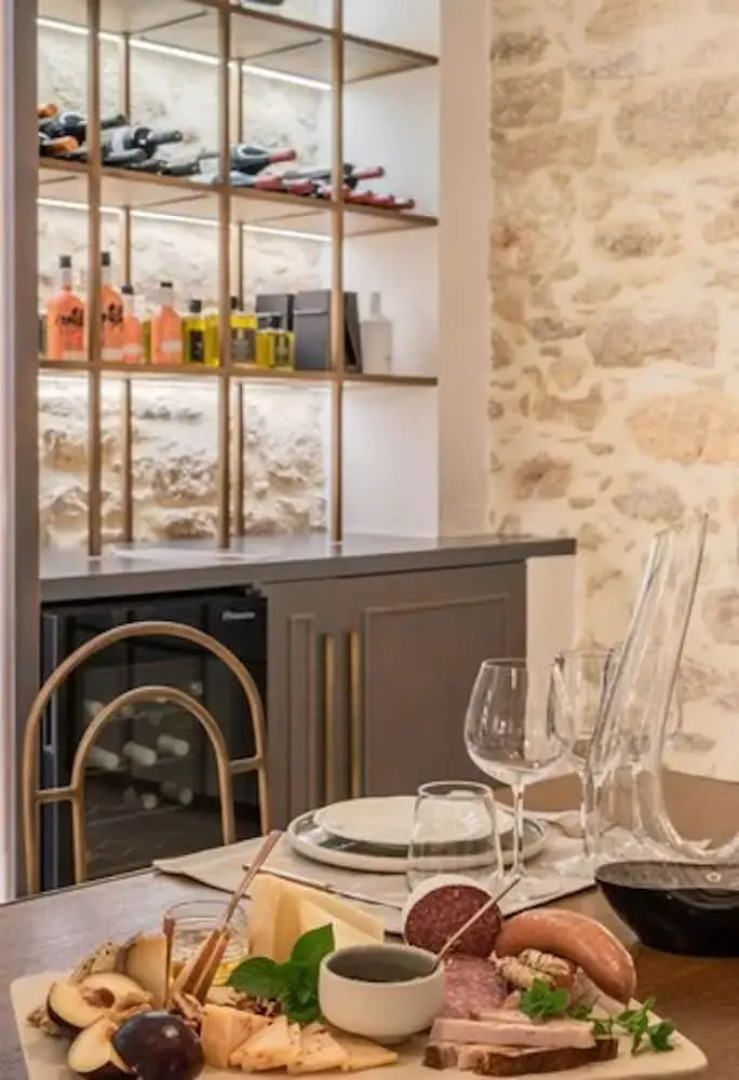 Inotropes Boutique Suites - Adults Only