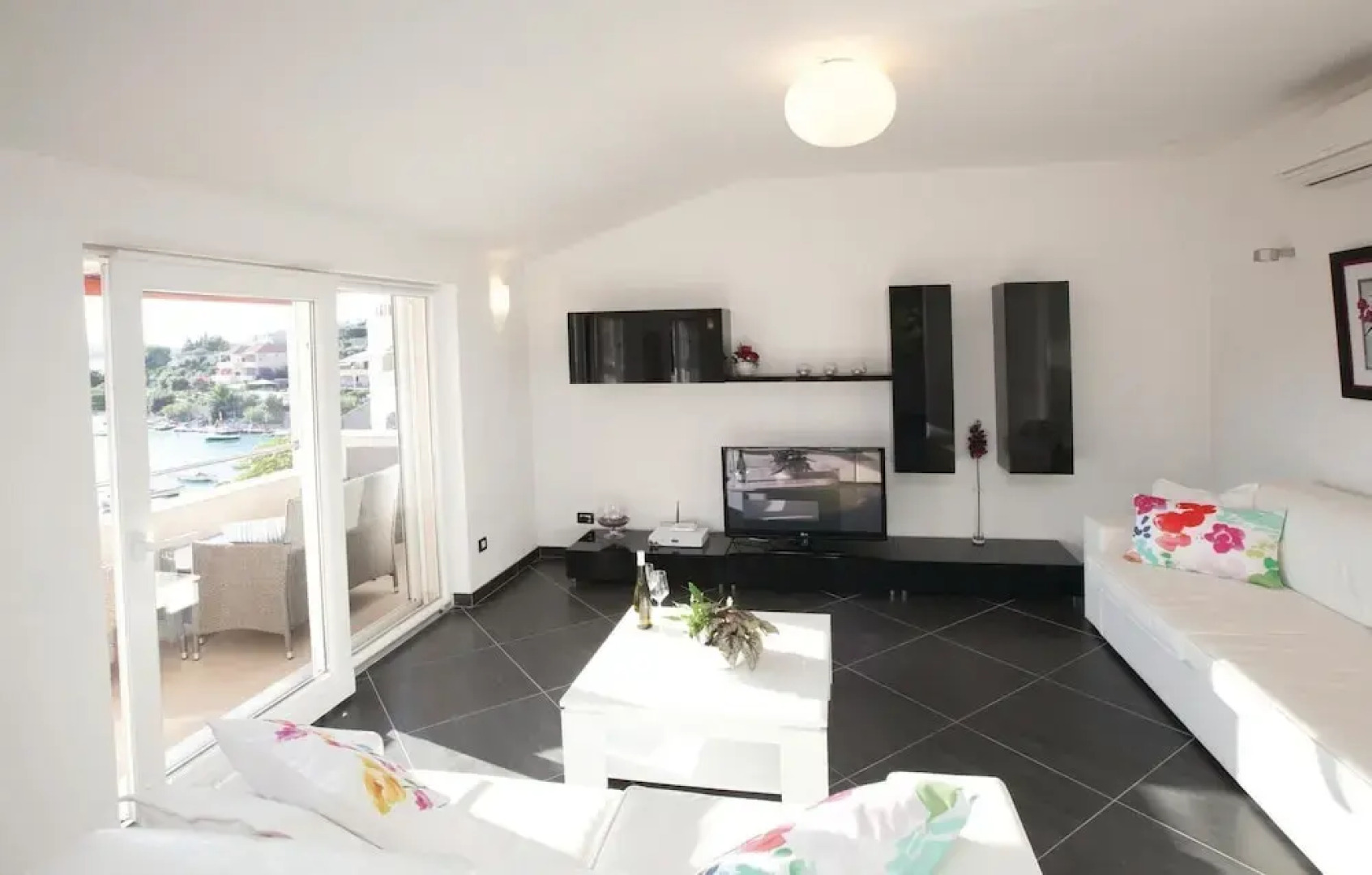 Nice Home in Kalebova Luka With Sauna, Wifi and 4 Bedrooms