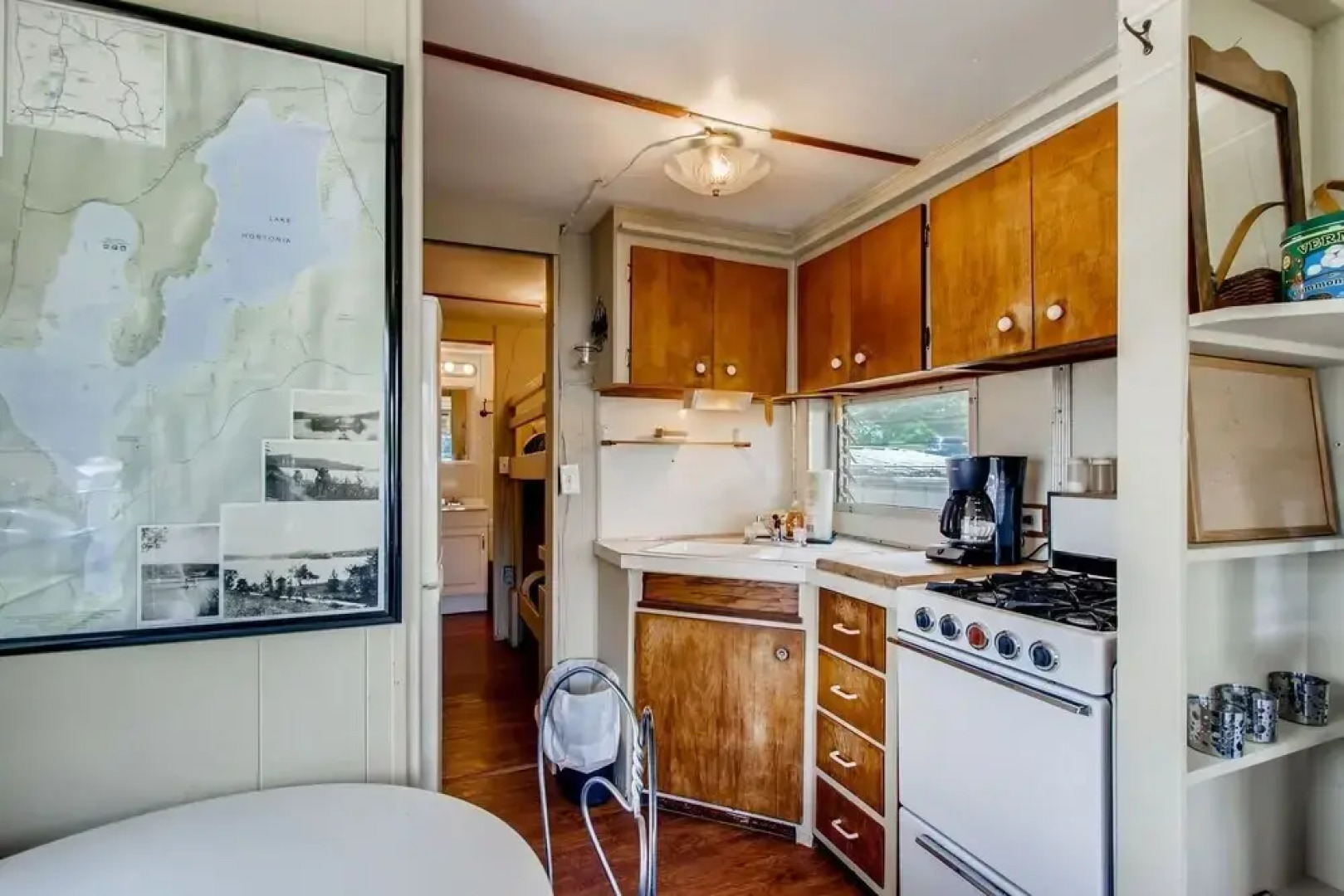 Kamp Koby - Lake Front Camp On Lake Hortonia 2 Bedroom Cabin by RedAwning