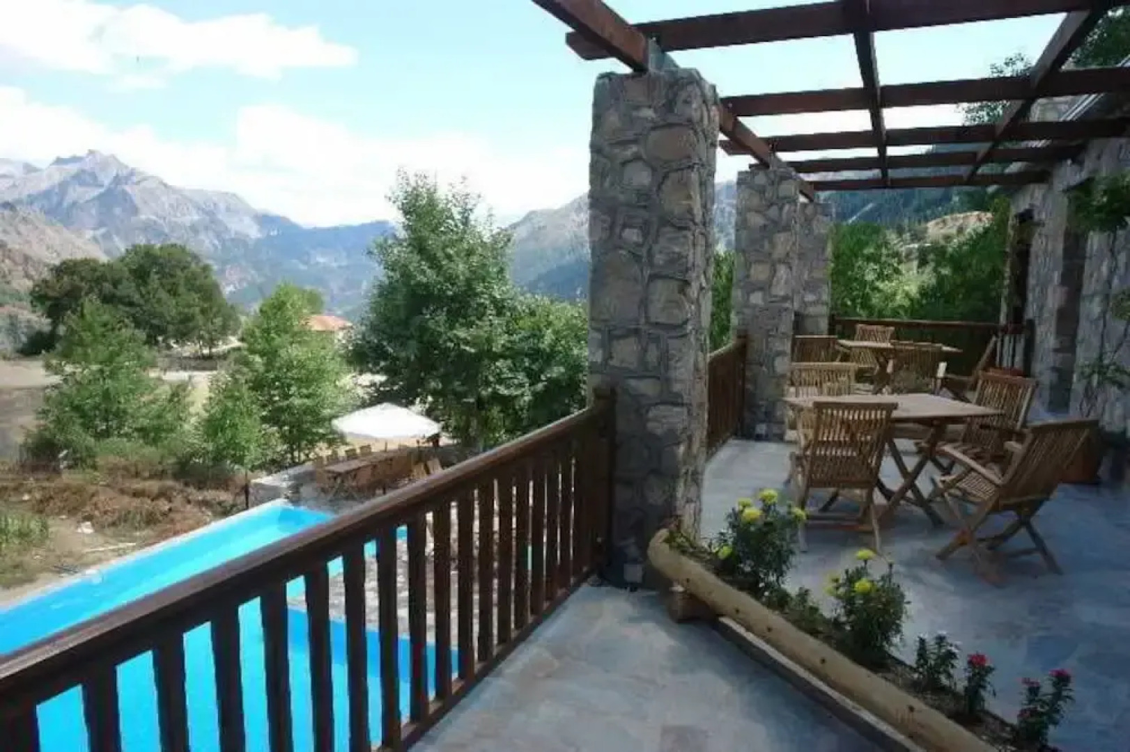 Xenonas tou Lefteri & tis Loukias