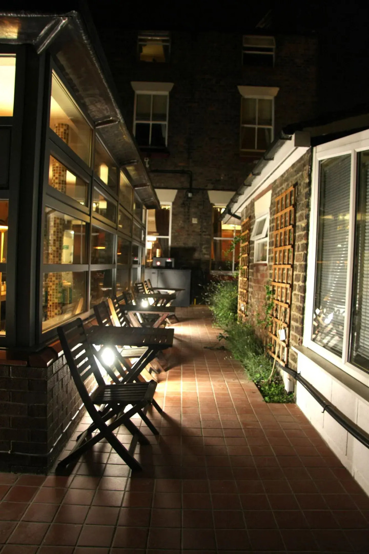 Beech Mount Hotel - Free Parking