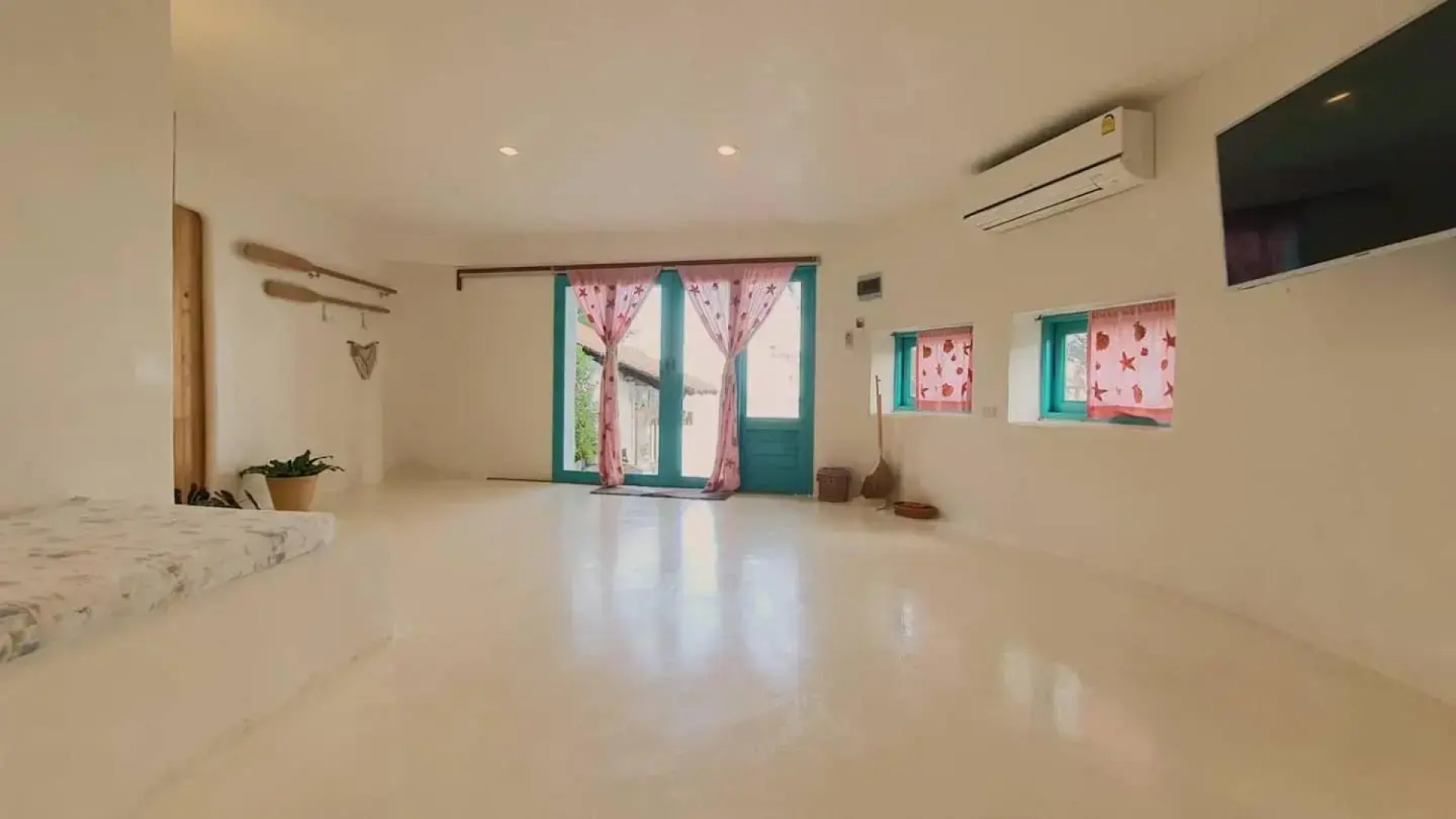 Maliblues Bed & Art Gallery