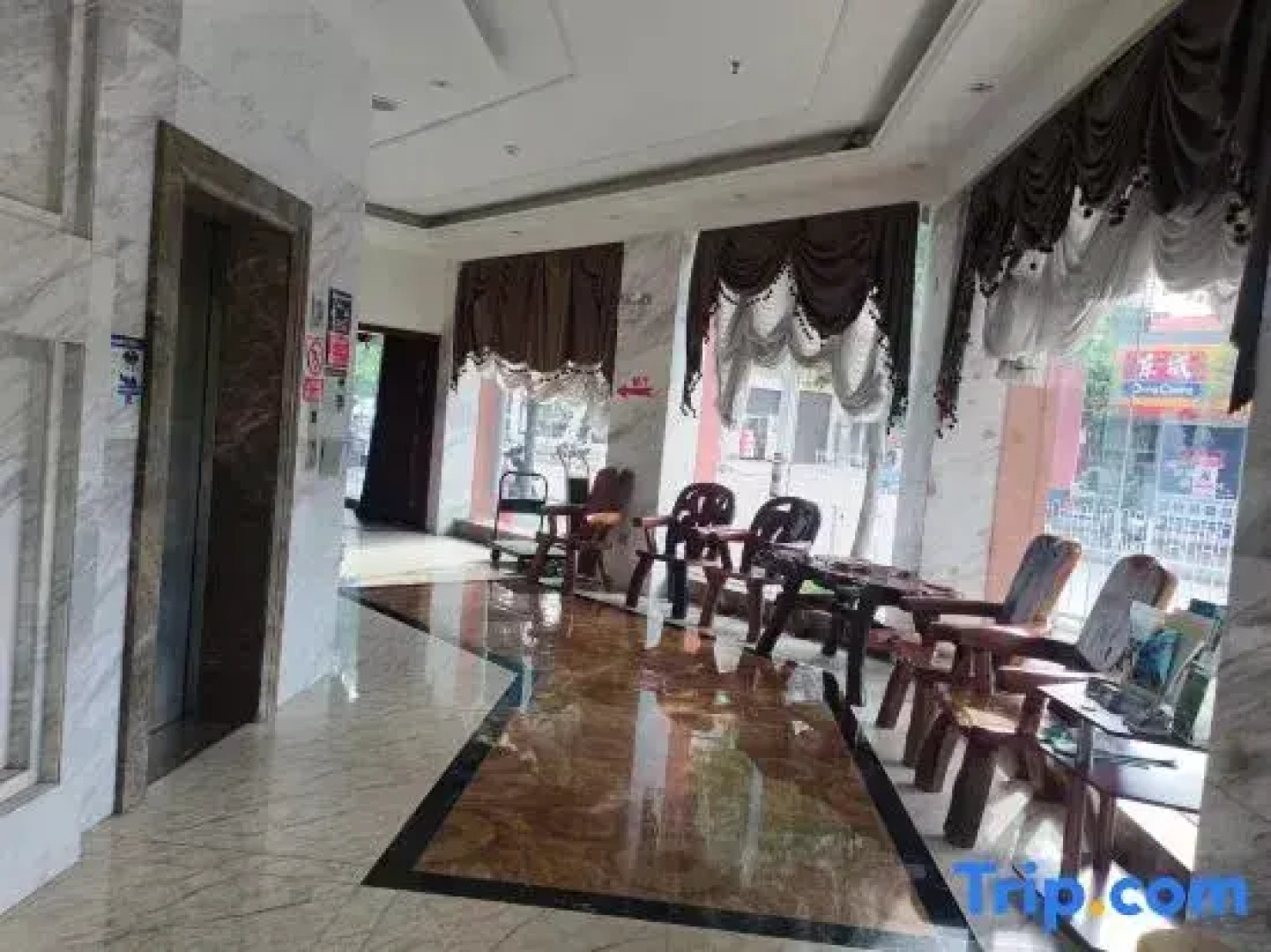 Xiangyun Hotel