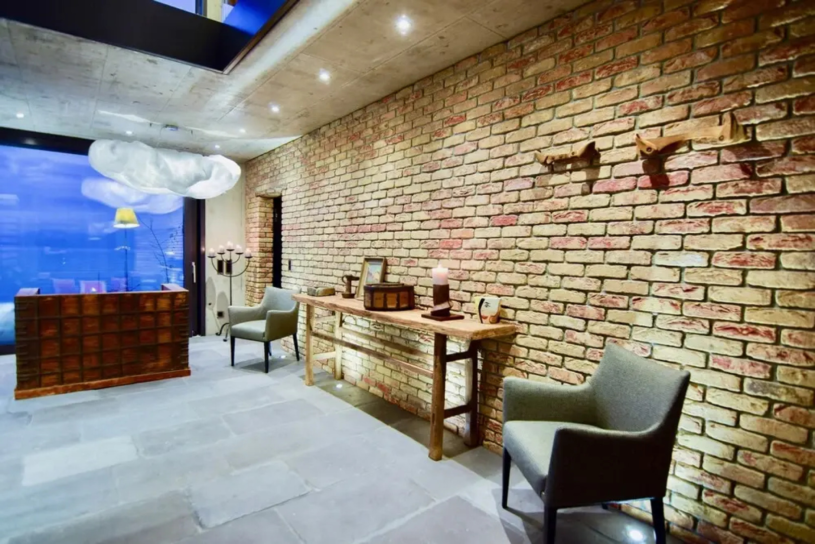 NEW 3BD Luxury Villa on the Geneva Lake