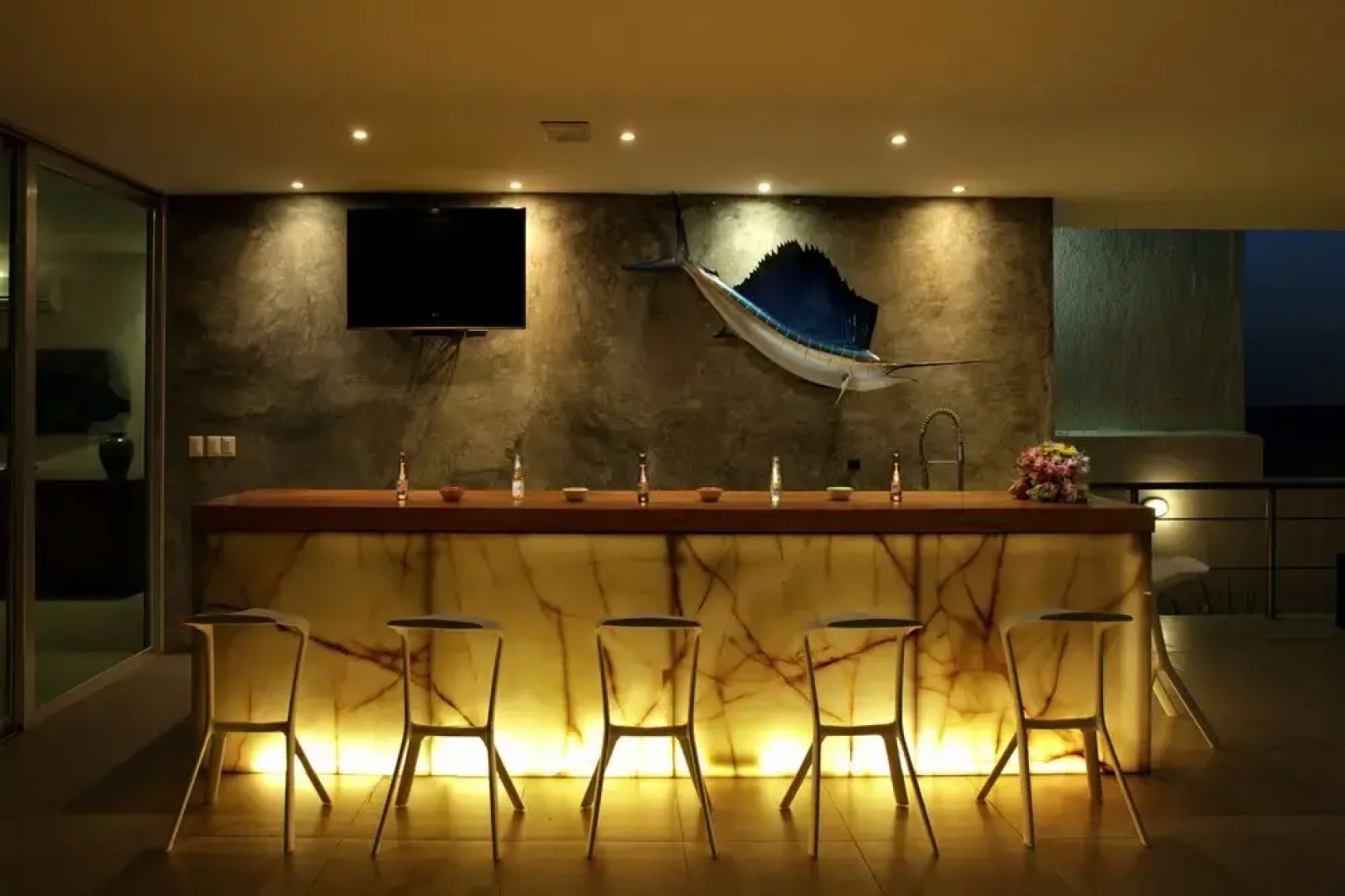 Beachfront Upscale House in Telchac