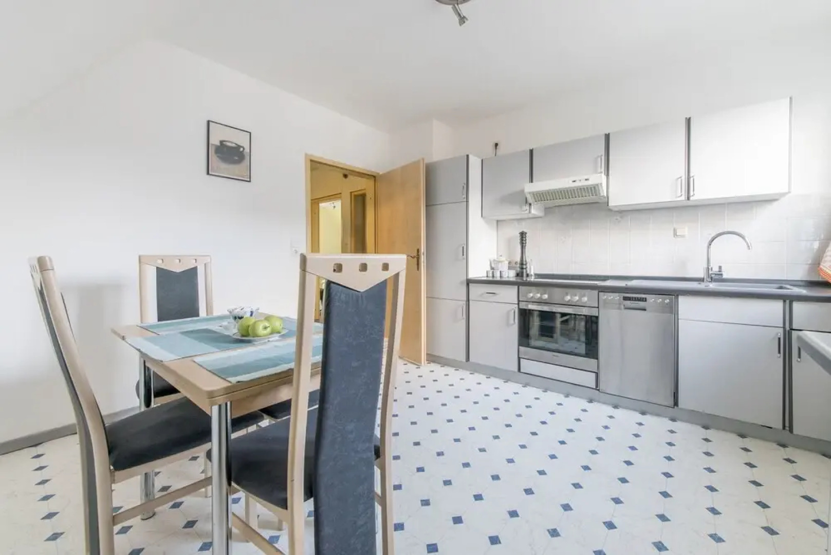 Private Apartment Tannenbergstraße