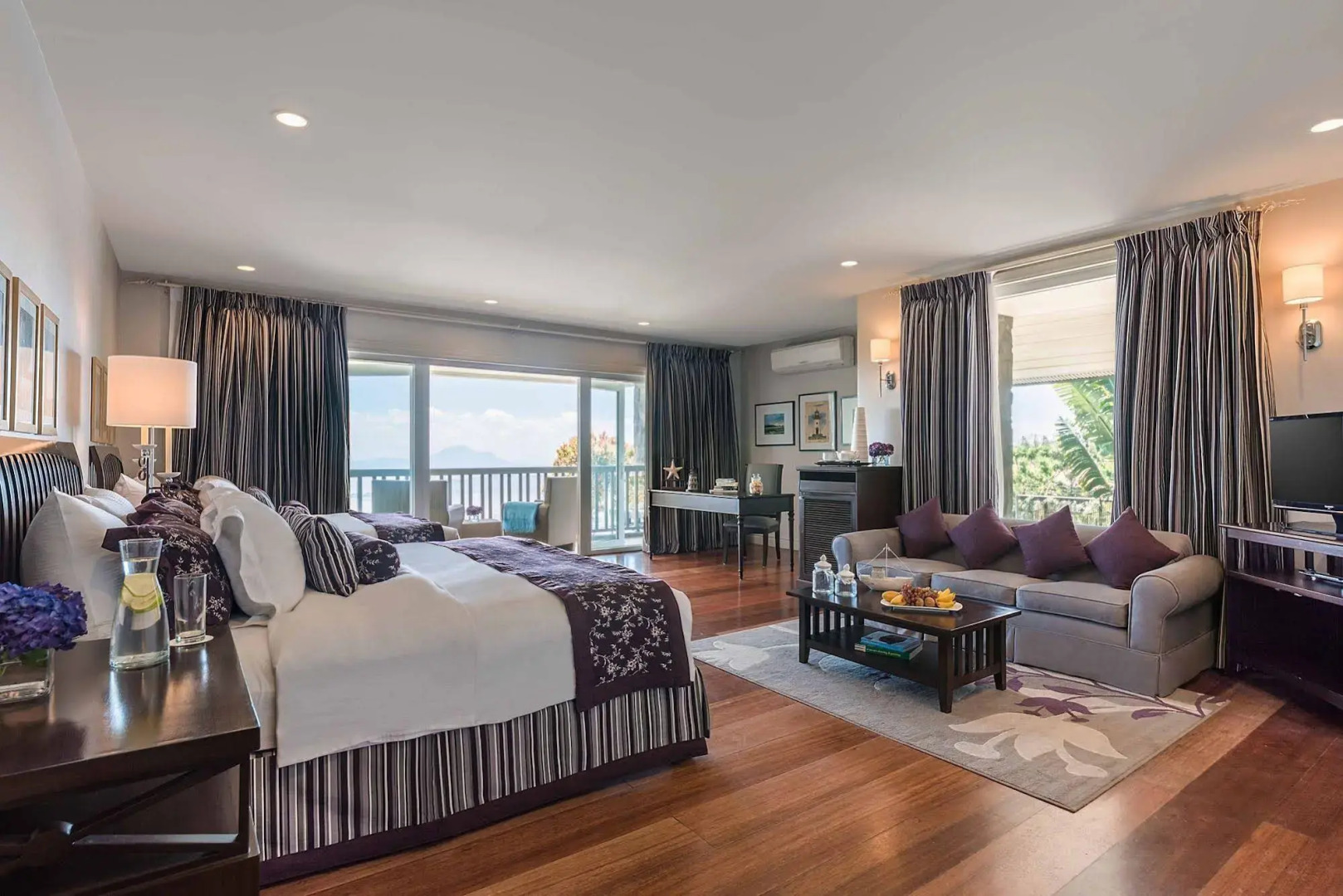 Discovery Country Suites