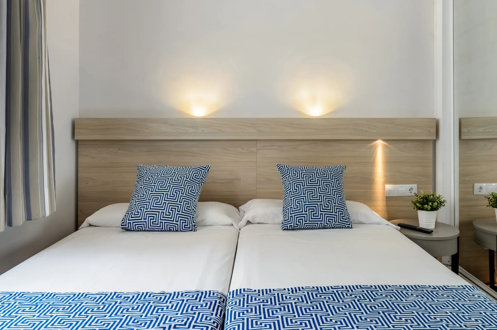 Отель Vibra Beverly Playa