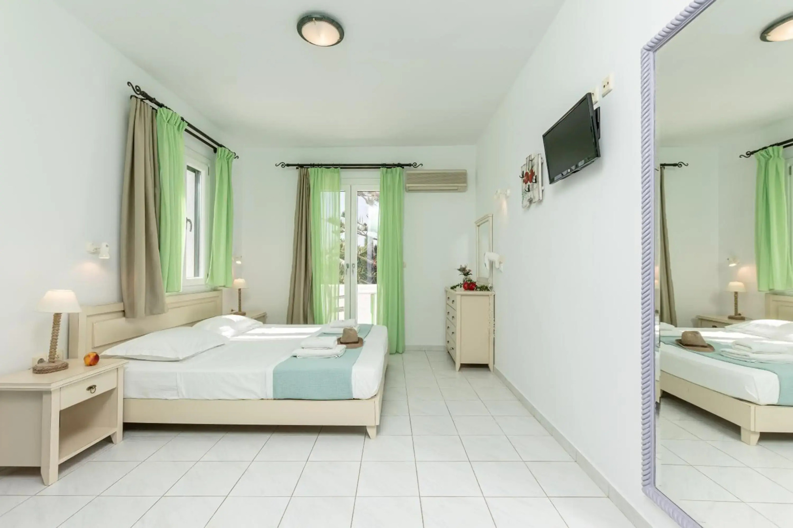 Annita's Village Hotel