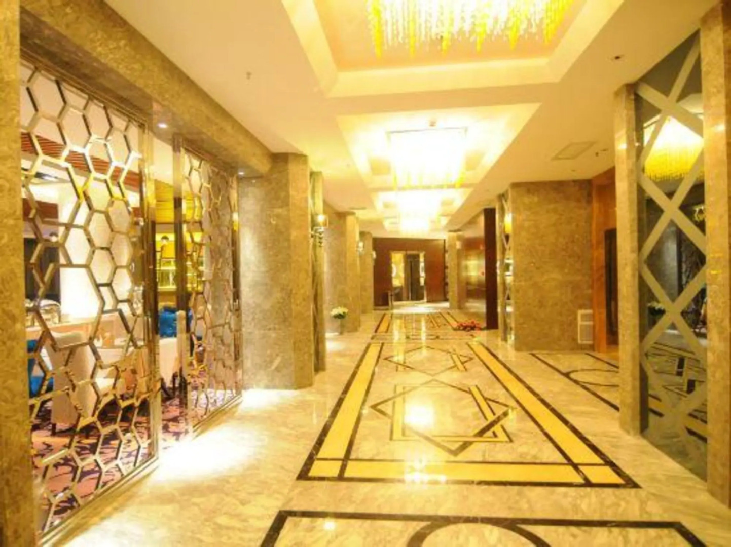 Diamond International Hotel