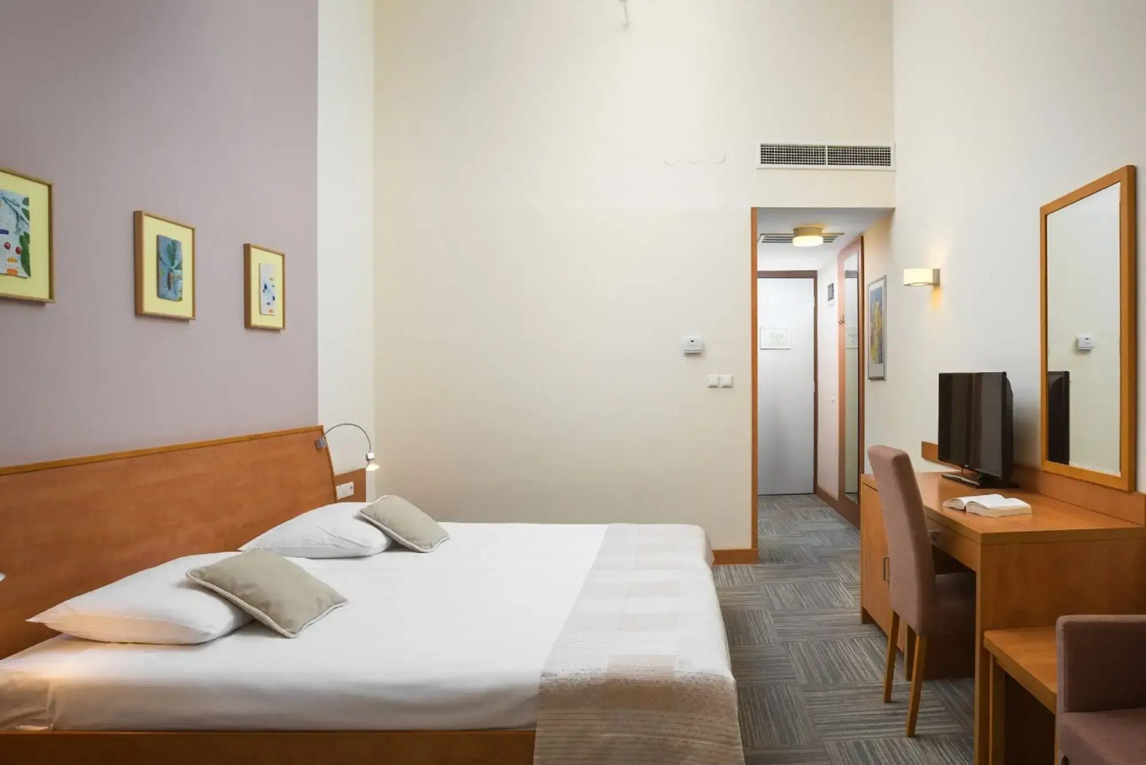 Valamar Tirena Hotel