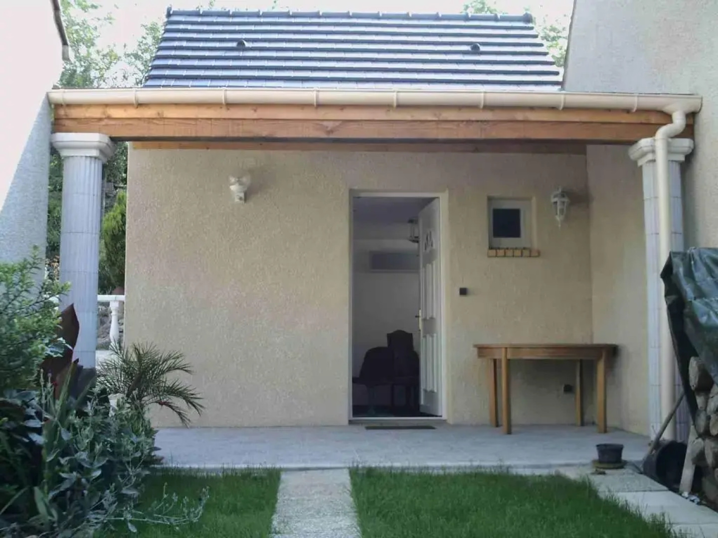 Près d'Evry, petite maison indépendante 1 ch 1 terrasse