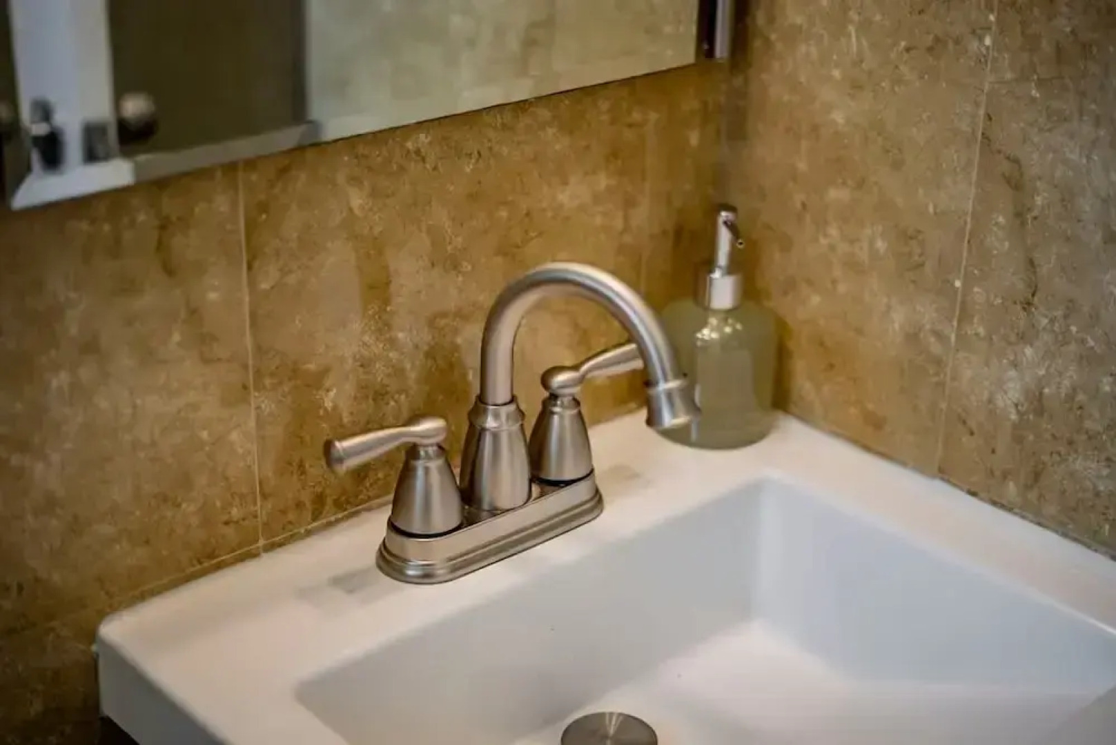 Modern Luxury in San Gabriel Valley Retreat