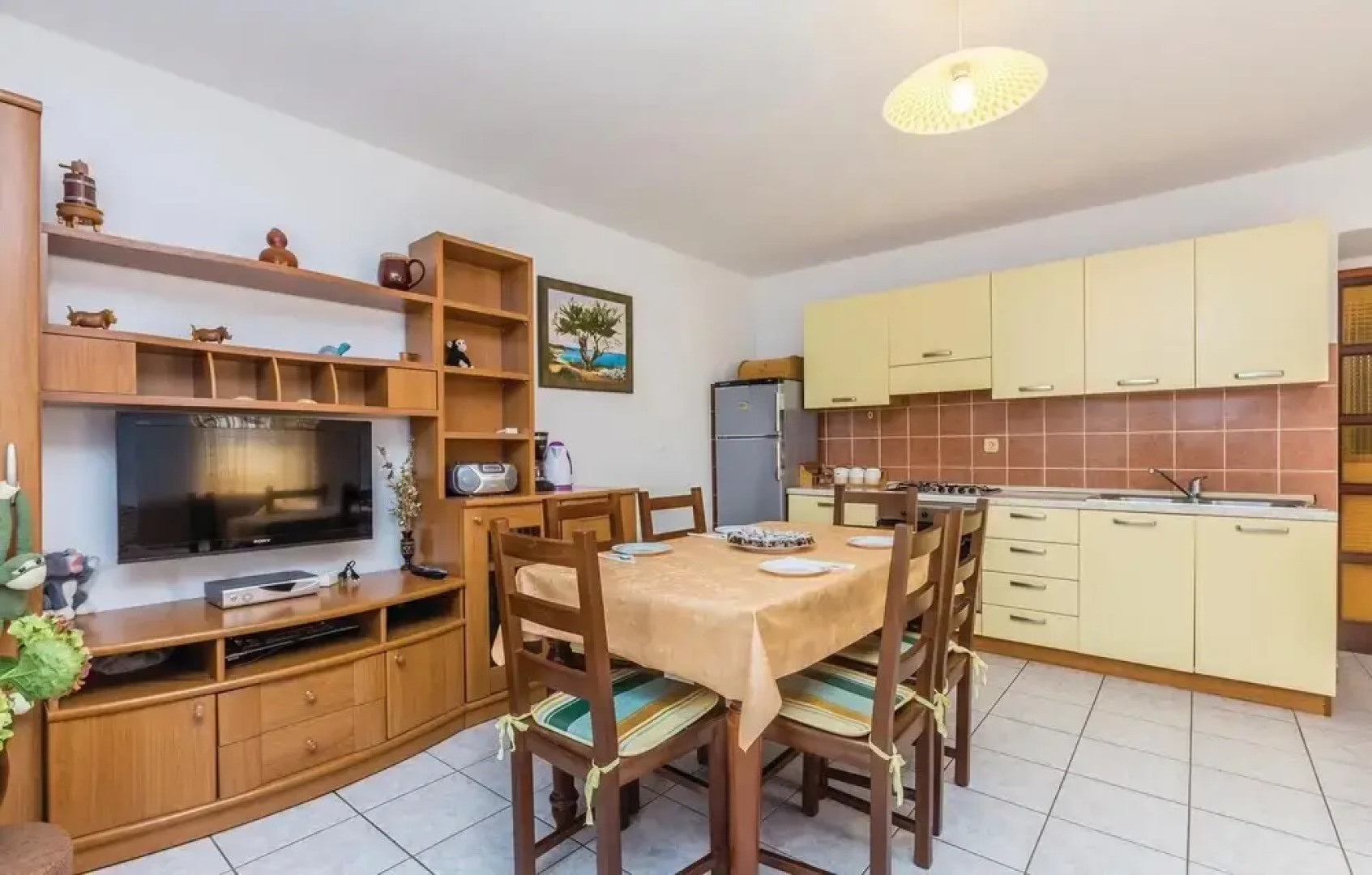 Amazing Home in Poljica With Wifi and 4 Bedrooms