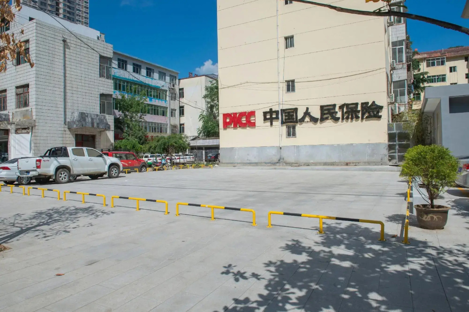 Yayue Hotel (Shangluo Yishui Jinyang Unit Shop)