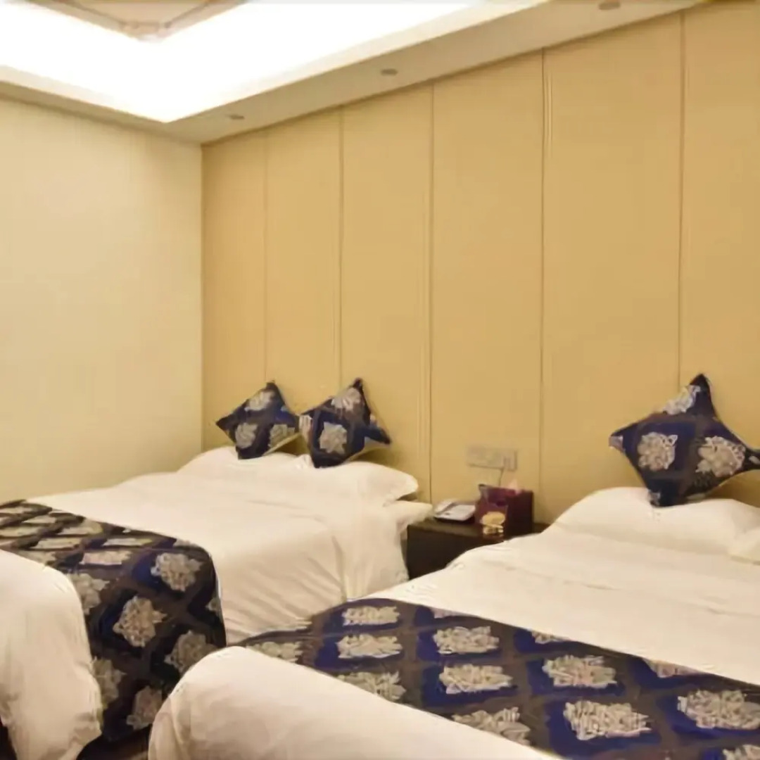 Romantic Coast Theme Hotel (Zhuhai Jiuzhou Port Wharf Haibin Yuchang)