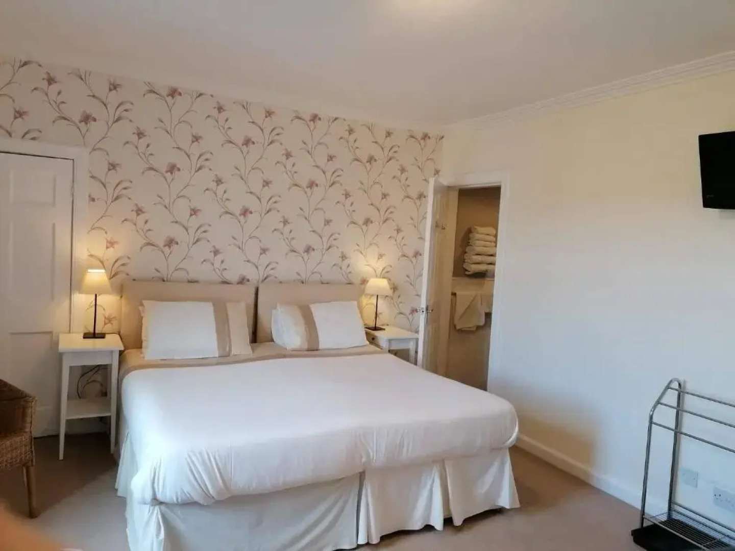 Broomfield House Bed and Breakfast