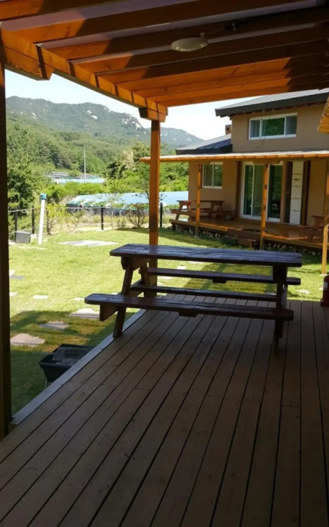 Sangju Yeoyuroun Hwangtojip Pension