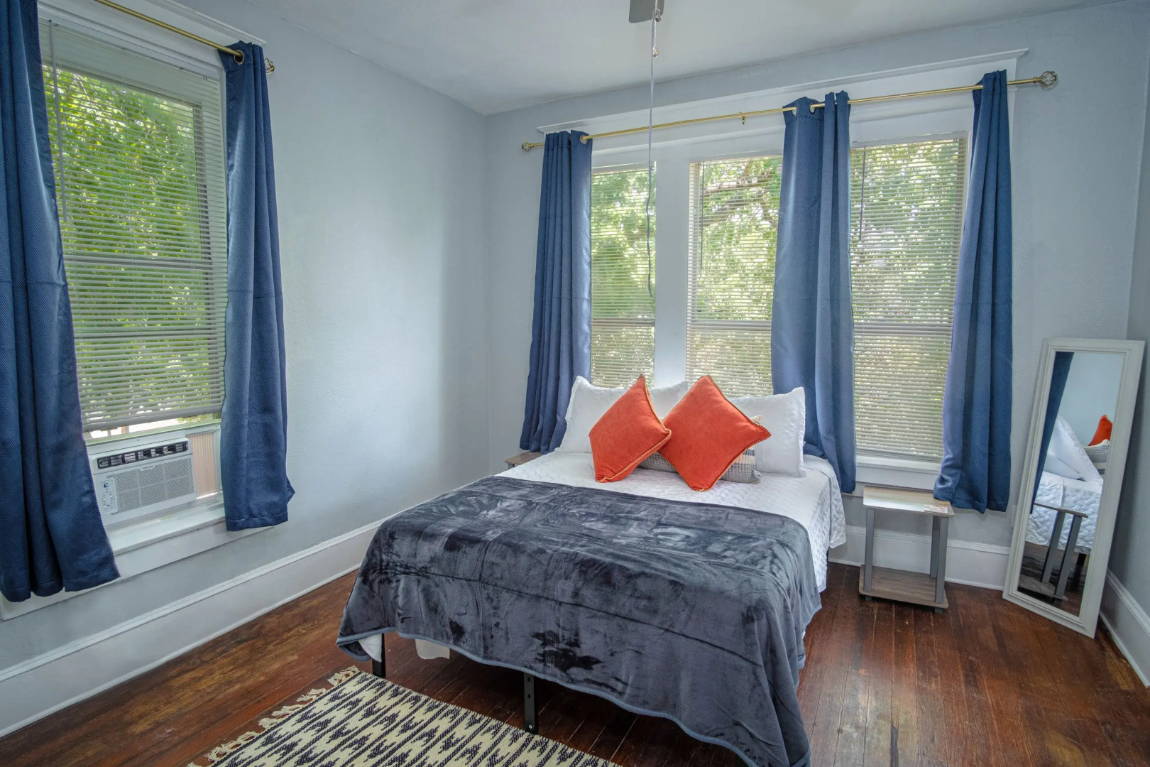 Las Carolinas #4 Cozy 1BR/1BA Sleeps 5