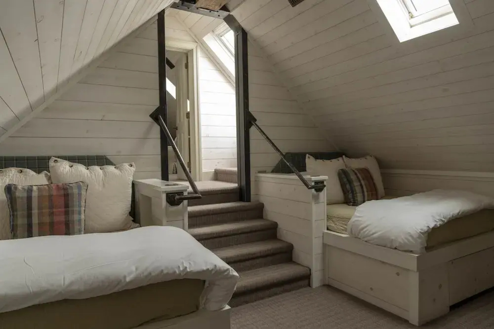 Eleven Scarp Ridge Lodge