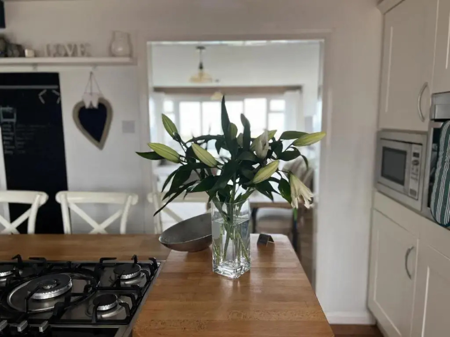 Sea Facing 2Bd Terraced Home - Peacehaven