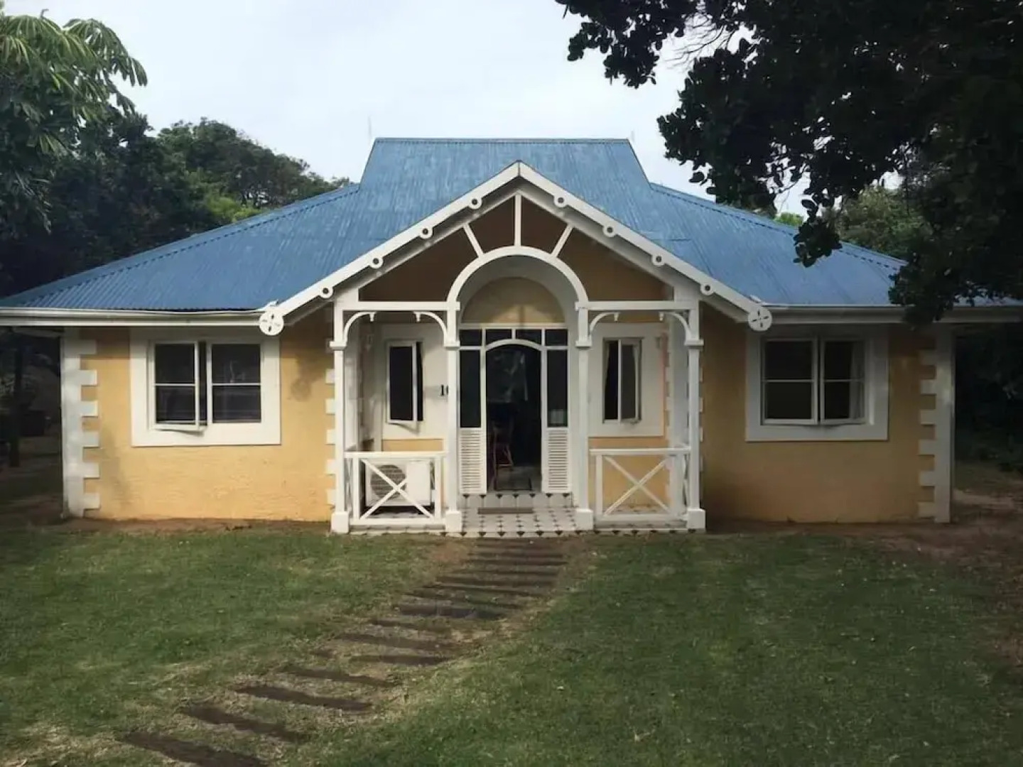 Caribbean Estates Villa & Apt