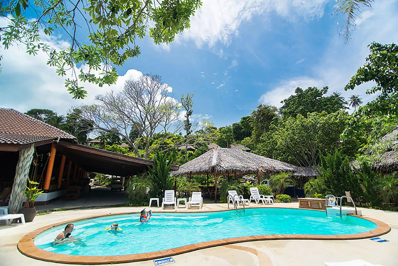 Отель Phi Phi The Beach Resort