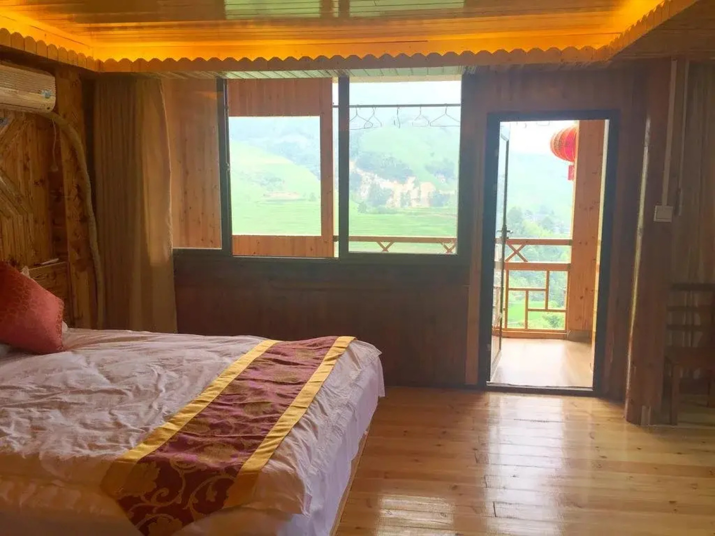Longsheng Jinkeng Hotel