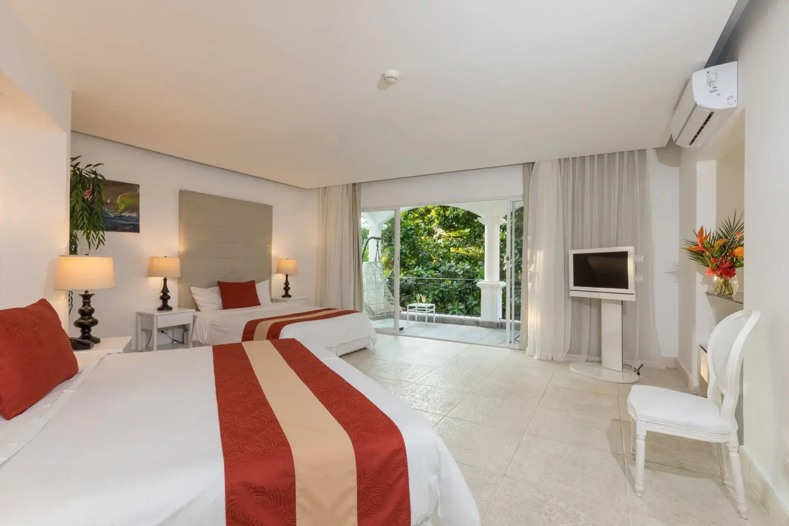 Shana by the Beach Manuel Antonio